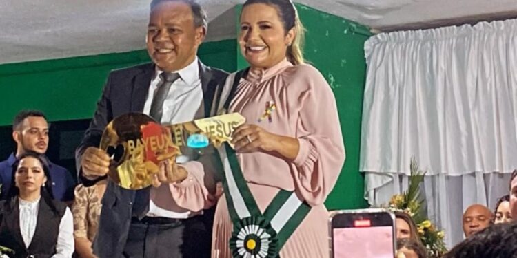 Tacyana toma posse como prefeita de Bayeux até 2028 e anuncia ações imediatas para o município
