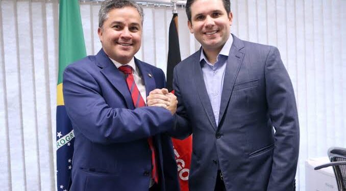 Efraim diz não ter “dificuldades” para votar em Hugo, mas acredita que ele não disputará Governo em 2026