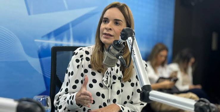 Daniella muda o tom e ratifica fala de Lucas sobre 2026: “Só vai ter um Ribeiro na majoritária”