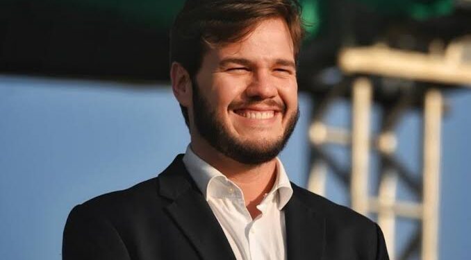 Bruno reconduz mais três secretários aos cargos em Campina Grande