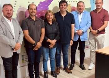 Eduardo Carneiro articula aproximação de prefeito do União Brasil com governo João