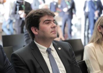 Projeto de Eduardo garante alimentação escolar diferenciada para alunos diagnosticados com diabetes, obesidade e intolerância a glúten na Paraíba