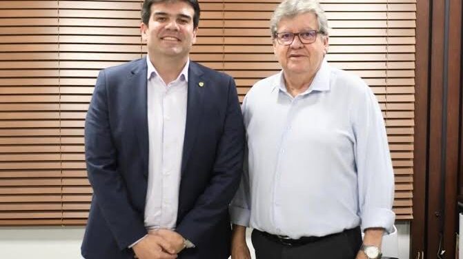 Eduardo Carneiro destaca equilíbrio financeiro do governo João Azevêdo e celebra investimentos de R$ 4,7 bilhões com recursos próprios na Paraíba