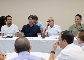 Cícero realiza 1° encontro com nova equipe e anuncia Emano Santos para a Articulação Política