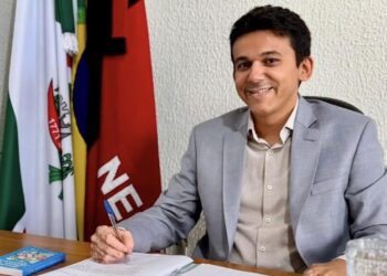 Santa Rita anuncia reajuste linear acima do piso nacional para profissionais da educação