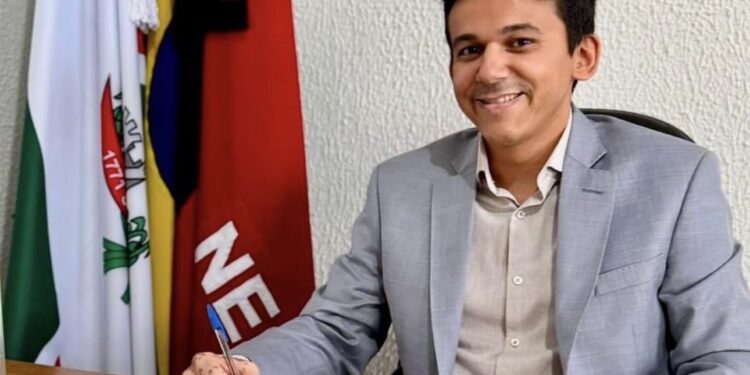 Santa Rita anuncia reajuste linear acima do piso nacional para profissionais da educação