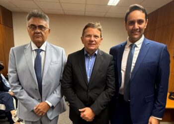 Márcio Roberto cumpre agenda em Brasília e auxilia prefeitos na liberação de recursos e emendas