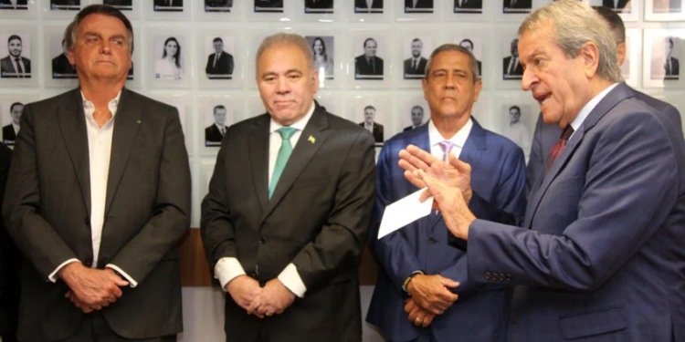 Queiroga deve assumir comando do PL na Paraíba após “queda” de Wellington Roberto