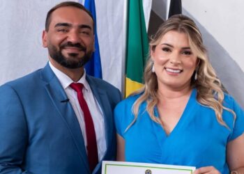 Prefeito na Paraíba nomeia esposa, irmão, cunhada e outros parentes como secretários