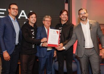 João Azevêdo formaliza instalação do oitavo empreendimento do Polo Turístico Cabo Branco