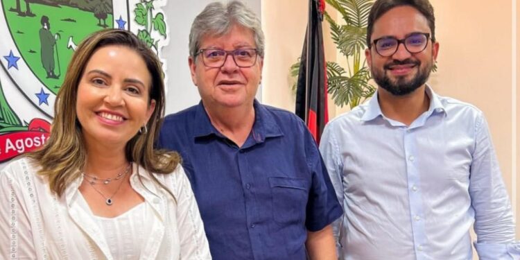 Bastidores: Pollyanna disputará vaga na Câmara Federal e formará dobradinha com Tibério Limeira