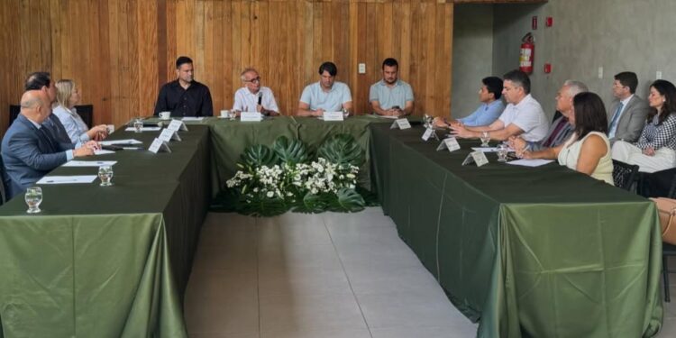 Cícero reúne prefeitos da Região Metropolitana para reunião do Consórcio Intermunicipal