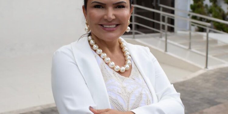 Contadora de Patos ligada ao grupo Motta se coloca como candidata na disputa pelo TCE