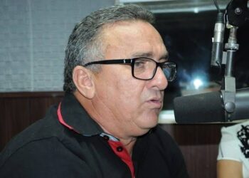 Ex-prefeito, seu filho e empresário são condenados por desvio de recursos públicos em esquema de fraude na Paraíba