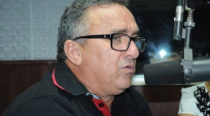 Ex-prefeito, seu filho e empresário são condenados por desvio de recursos públicos em esquema de fraude na Paraíba