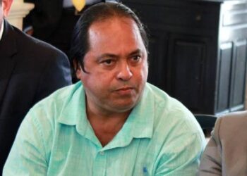 Ex-prefeito de Lucena é alvo do MPPB por fraudes em licitação e enriquecimento ilícito