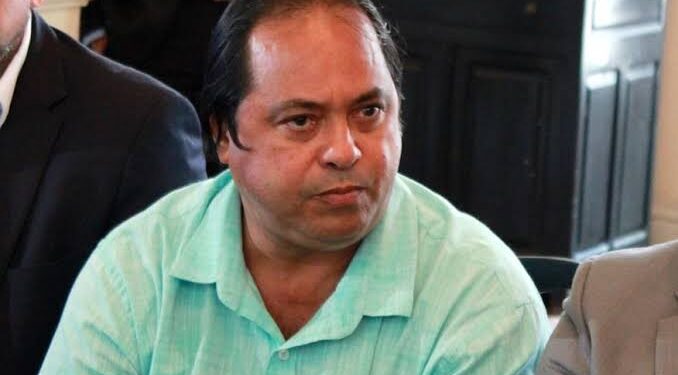 Ex-prefeito de Lucena é alvo do MPPB por fraudes em licitação e enriquecimento ilícito