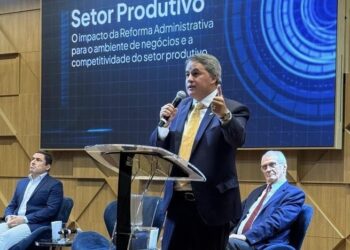 Efraim defende modernização do Estado e alerta para desafios fiscais: “É necessidade, mas exige coragem e sensatez”