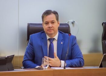 Júnior Araújo confirma saída do PSB e sinaliza filiação ao Progressistas