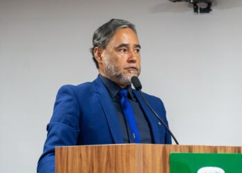 Vereadores de Bayeux cobram investigação contra fake news e ataques à honra da prefeita e da esposa do vice-prefeito