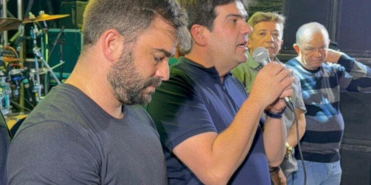 Eduardo Carneiro participa de inauguração de Parque de Exposições em Conceição e entrega de tratores em Solânea e Bananeiras