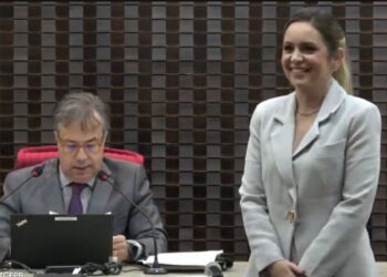 Alanna Galdino toma posse como primeira mulher conselheira do TCE-PB
