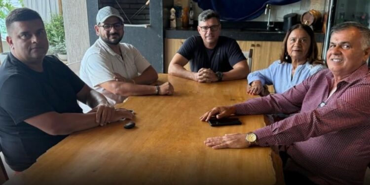 Vitor Hugo ataca presidente da Câmara de Lucena após ser trocado por Felipe Leitão: “Perdeu a credibilidade”