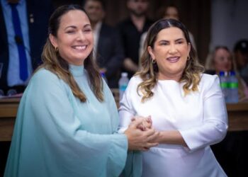 Juiz mantém AIJEs contra prefeita de Cajazeiras e marca julgamento para maio