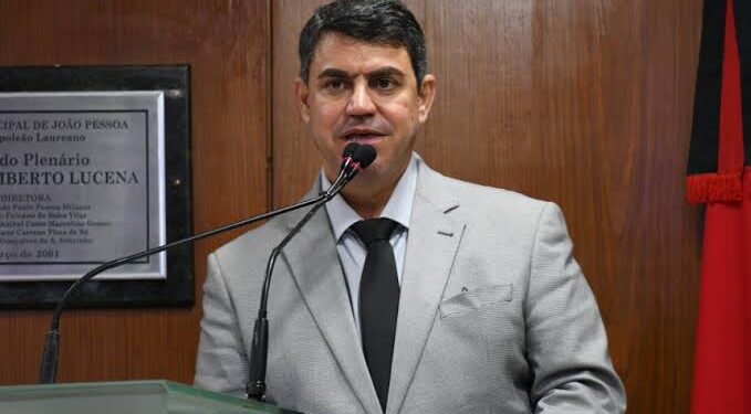 Pré-candidato a deputado, Dinho anuncia saída do PSD e revela convites do PP, PSB e Republicanos