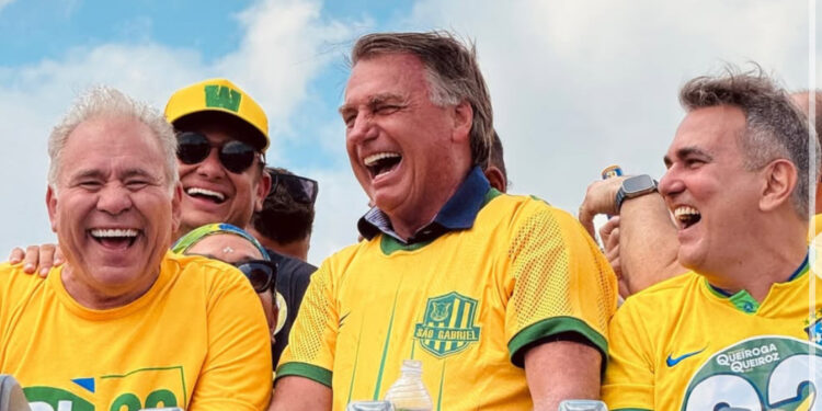 Bolsonaro confirma Queiroga para o governo da Paraíba e Sérgio Queiroz para o Senado