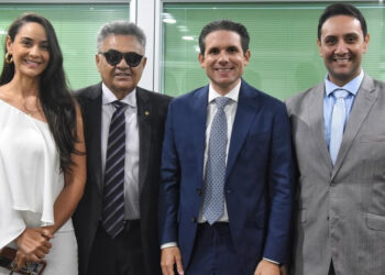 Márcio Roberto cumpre agenda em Brasília e articula recursos para o Sertão da Paraíba