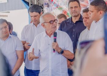 Cícero avisa sobre possibilidade de disputar o Governo: “Se o cavalo passar, monto até sem sela”