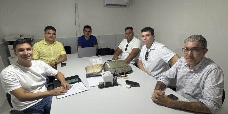 Otávio Bernardino articula parceria com CDL e Secretaria para impulsionar economia local no São João de Santa Rita