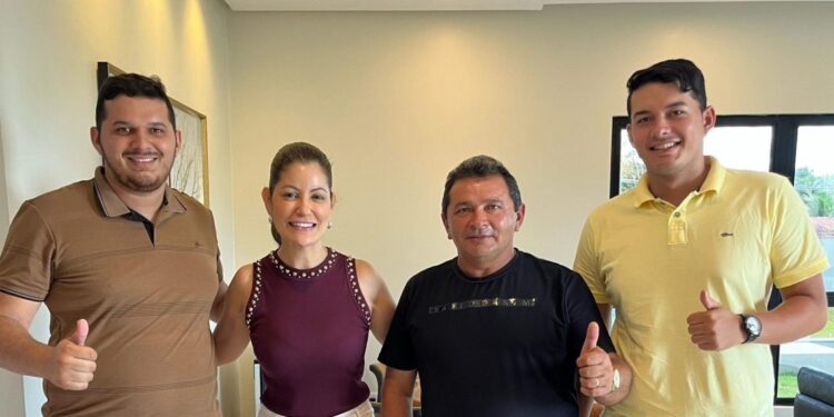 Danielle do Vale recebe apoio de vereador de Itapororoca e fortalece pré-candidatura à reeleição