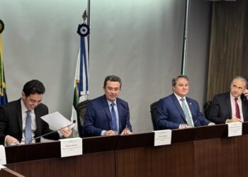 “A falta de transparência é um veneno que corrói a credibilidade das nossas instituições”, diz Efraim em evento no TCU