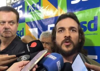 Pedro assume comando do PSD, não confirma candidatura, mas quer definir nome da oposição até outubro