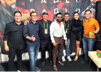 Bastidores: Anderson Monteiro causa “vergonha alheia” durante evento em Alagoa Nova