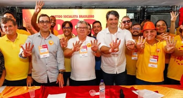 João Azevêdo assume comando do PSB na Paraíba e reforça união da base aliada
