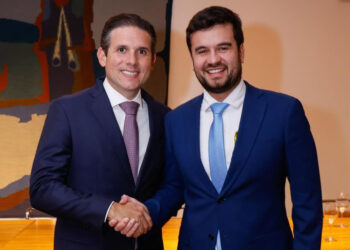 Joaquim Fernandes viaja a Brasília em busca de recursos para Mamanguape