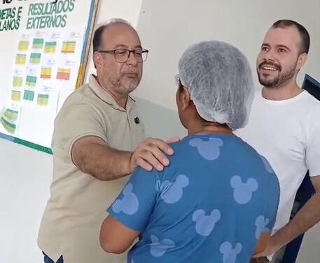 Vereadores de oposição de Mamanguape fazem ‘teatro’ invadindo escola, constrangem funcionárias e filmam alunos sem autorização