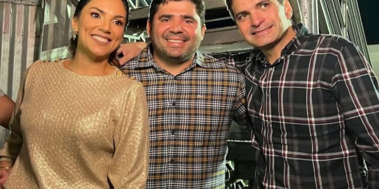 Ausência de Murilo Galdino na abertura do “Poeirão” em Itaporanga chama atenção nos bastidores