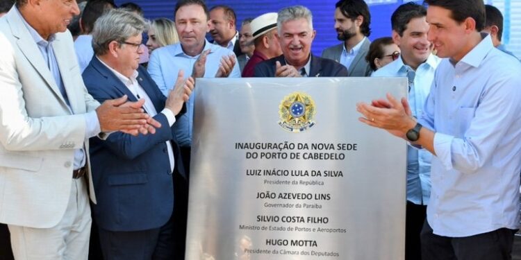 João Azevêdo e ministro Sílvio Costa Filho entregam nova estrutura do Porto de Cabedelo