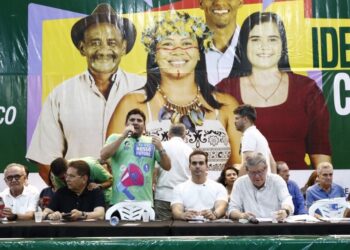 Postulantes ao Governo em 2026 desembarcam no Sertão para acompanhar plenárias do ODE