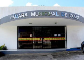 Confusão no Conde: Câmara de enterra reajuste salarial de servidores em sessão tumultuada