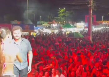 Joaquim é ovacionado em festa de aniversário de Rio Tinto e rouba a cena no palco