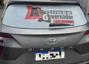 Aliados de Adriano Galdino também lançam adesivo em alusão à pré-campanha ao governo da Paraíba