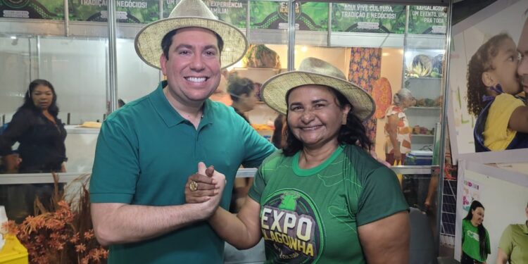 Ex-prefeita de Alagoinha deixa Camila Toscano e fecha com Felipe Leitão