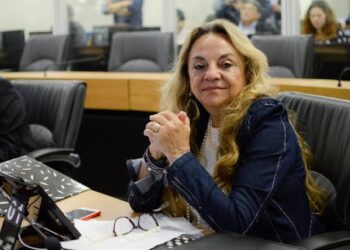 Deputada acusa Fábio Tyrone de agredir várias mulheres e de enriquecer “da noite pro dia”