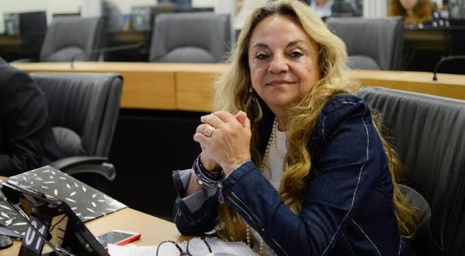 Deputada acusa Fábio Tyrone de agredir várias mulheres e de enriquecer “da noite pro dia”