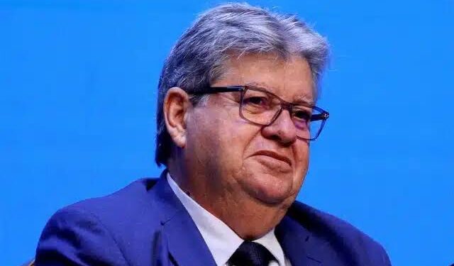 Aliados de João Azevêdo desmentem suposta reunião sobre formação de chapa para 2026